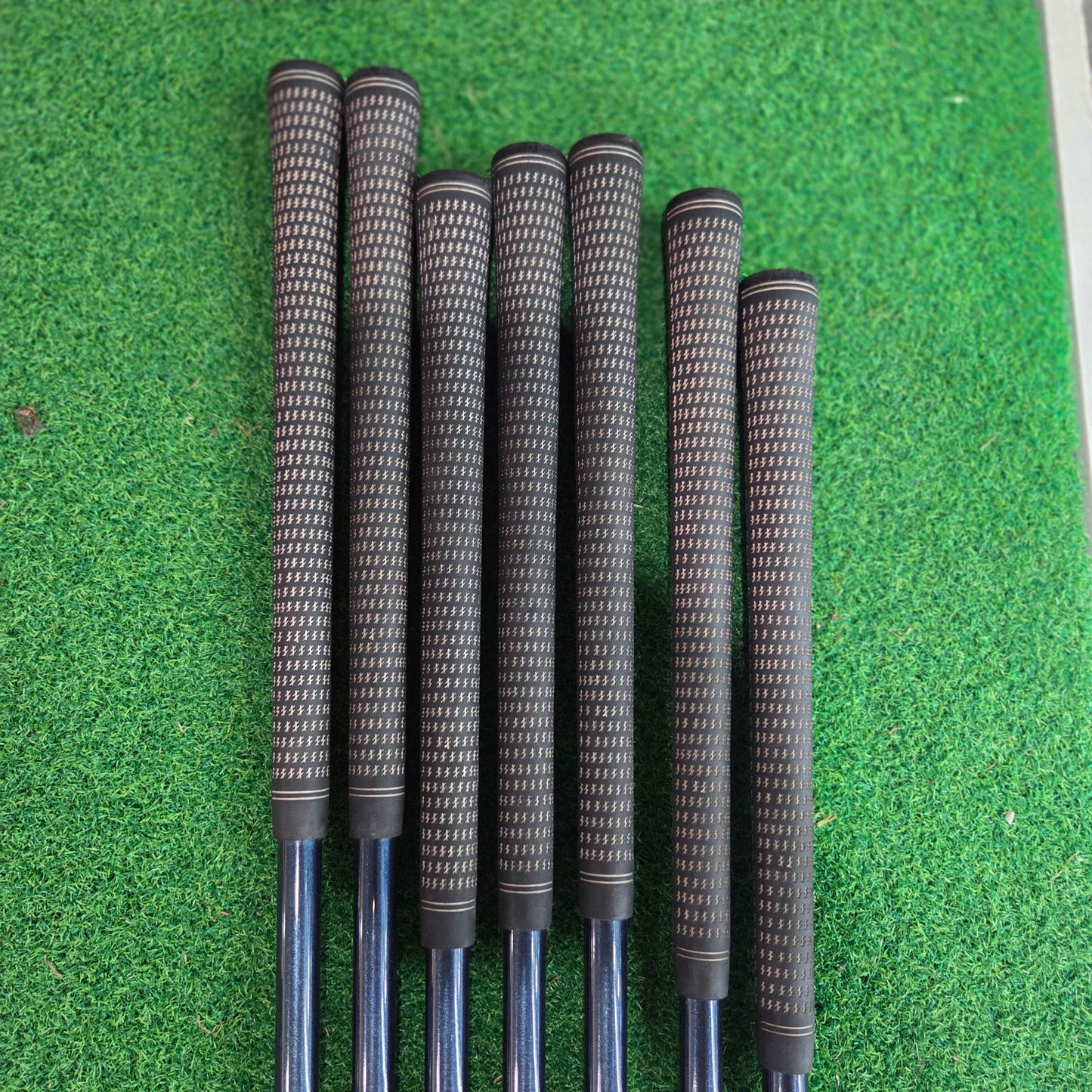 Golf FULL SET (11 Clubs) Navi Hawk GRAPHITE (3-9 Iron, 3 Woods & Putter)