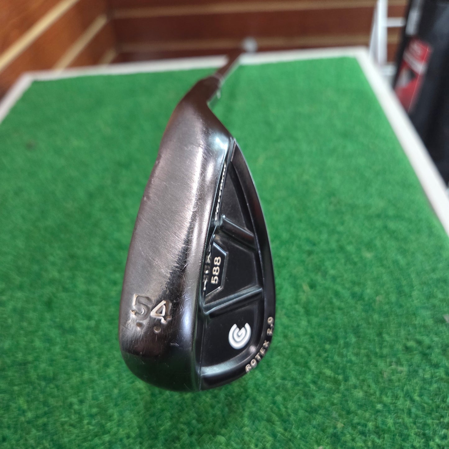 Cleveland 588 RTX 2.0 CB Black Satin 54° Wedge (USED) Steel