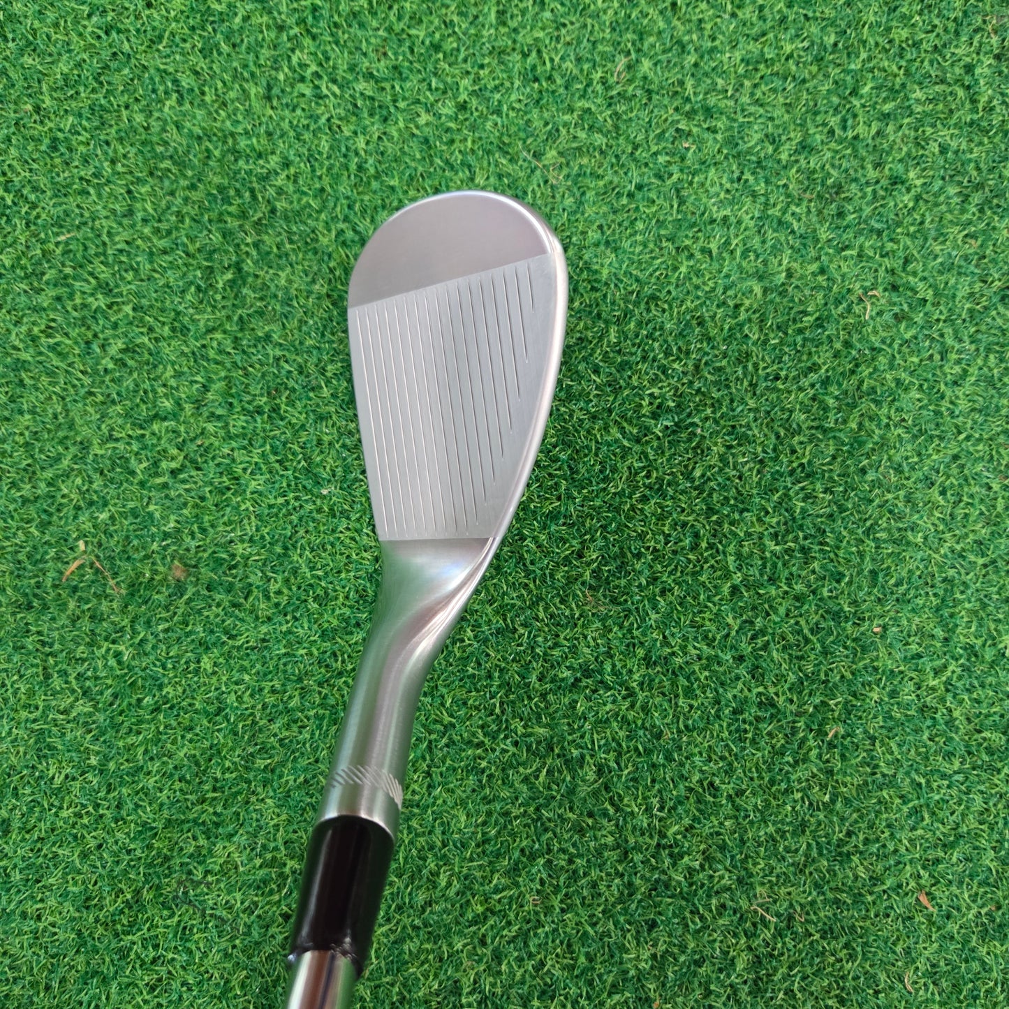 Titleist Vokey SM10 Tour Chrome 56°/10°S Wedge *Used*