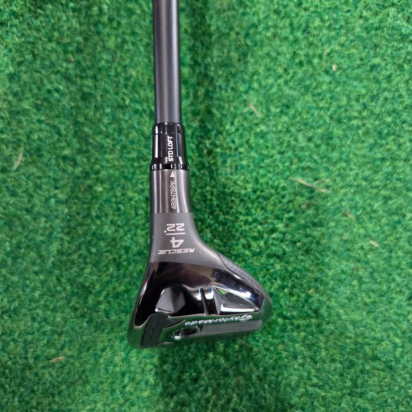 TaylorMade Qi35 Rescue Hybrid 4H 22° STIFF *Used*