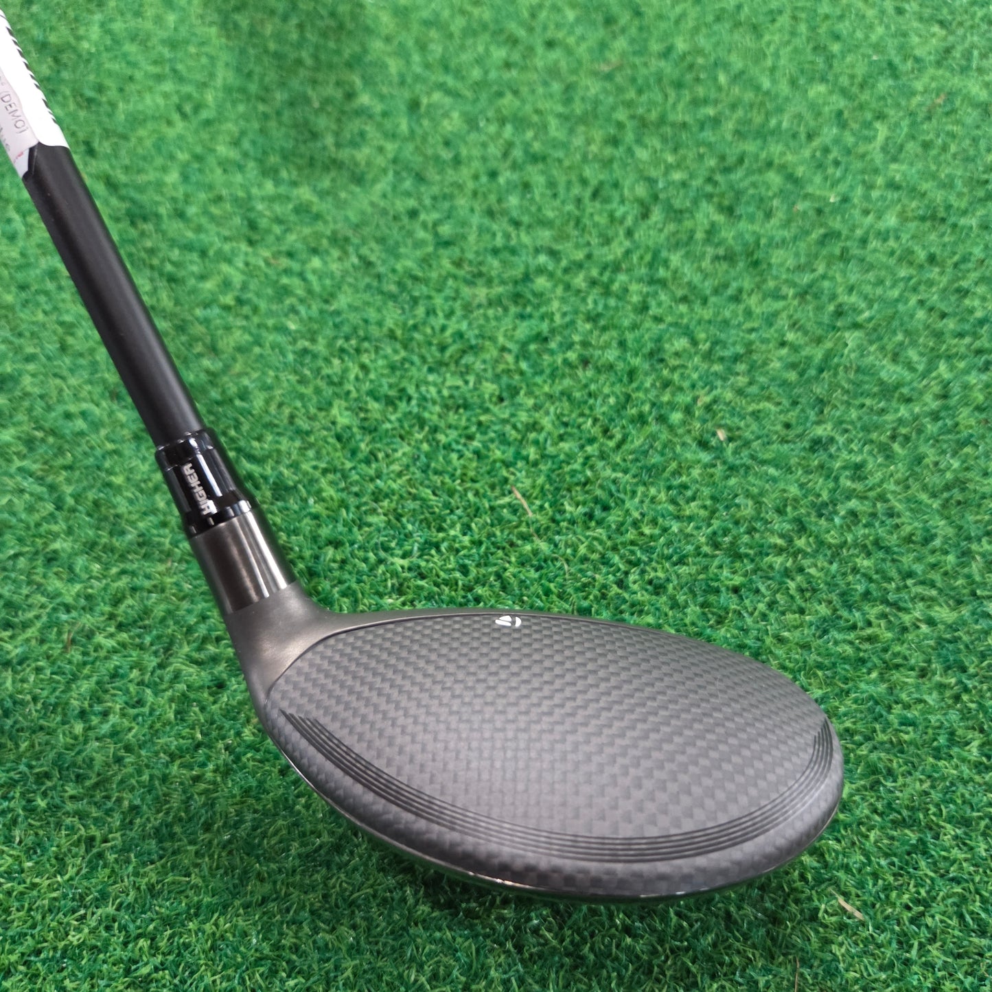 TaylorMade Qi35 Rescue Hybrid 4H 22° STIFF *Used*