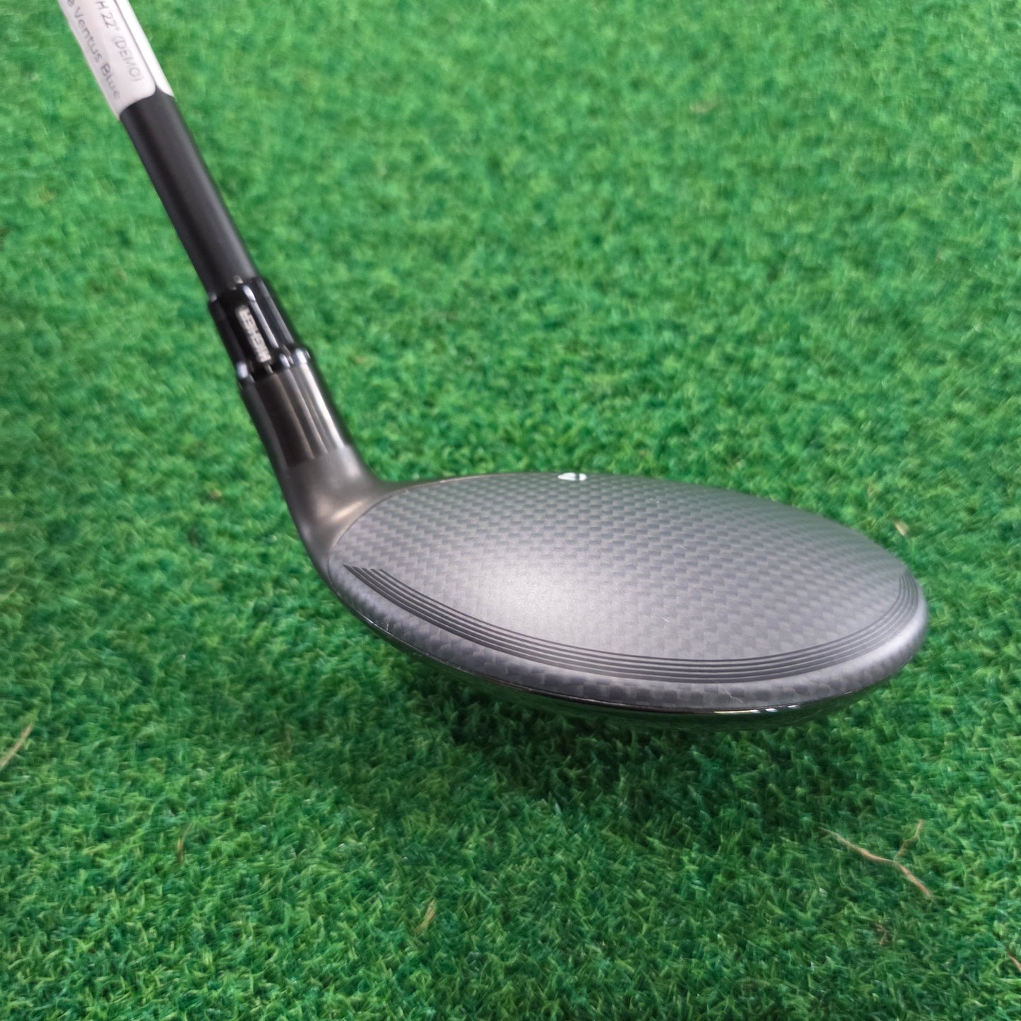 TaylorMade Qi35 Rescue Hybrid 4H 22° REGULAR *Used*