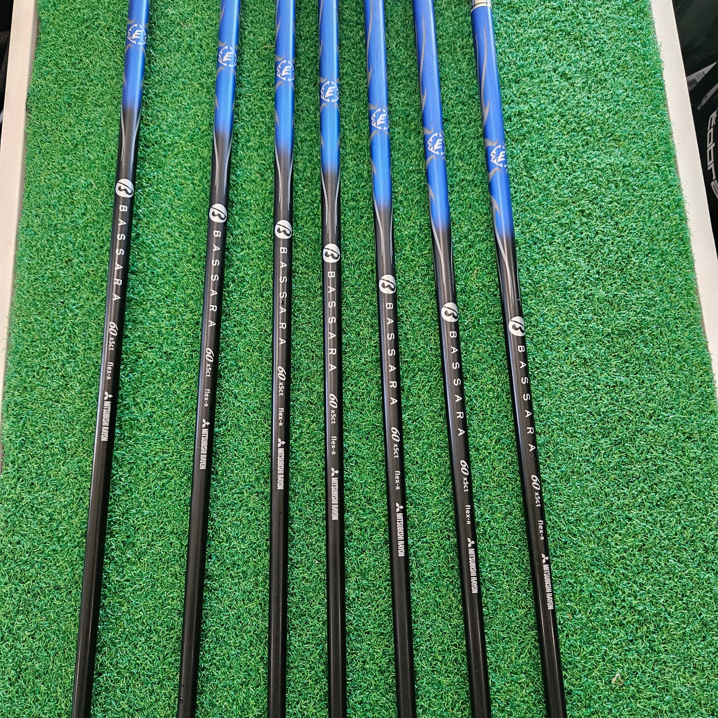 Adams IDEA Combo Set (4,5 Hyb / 6-PW) REG Graphite