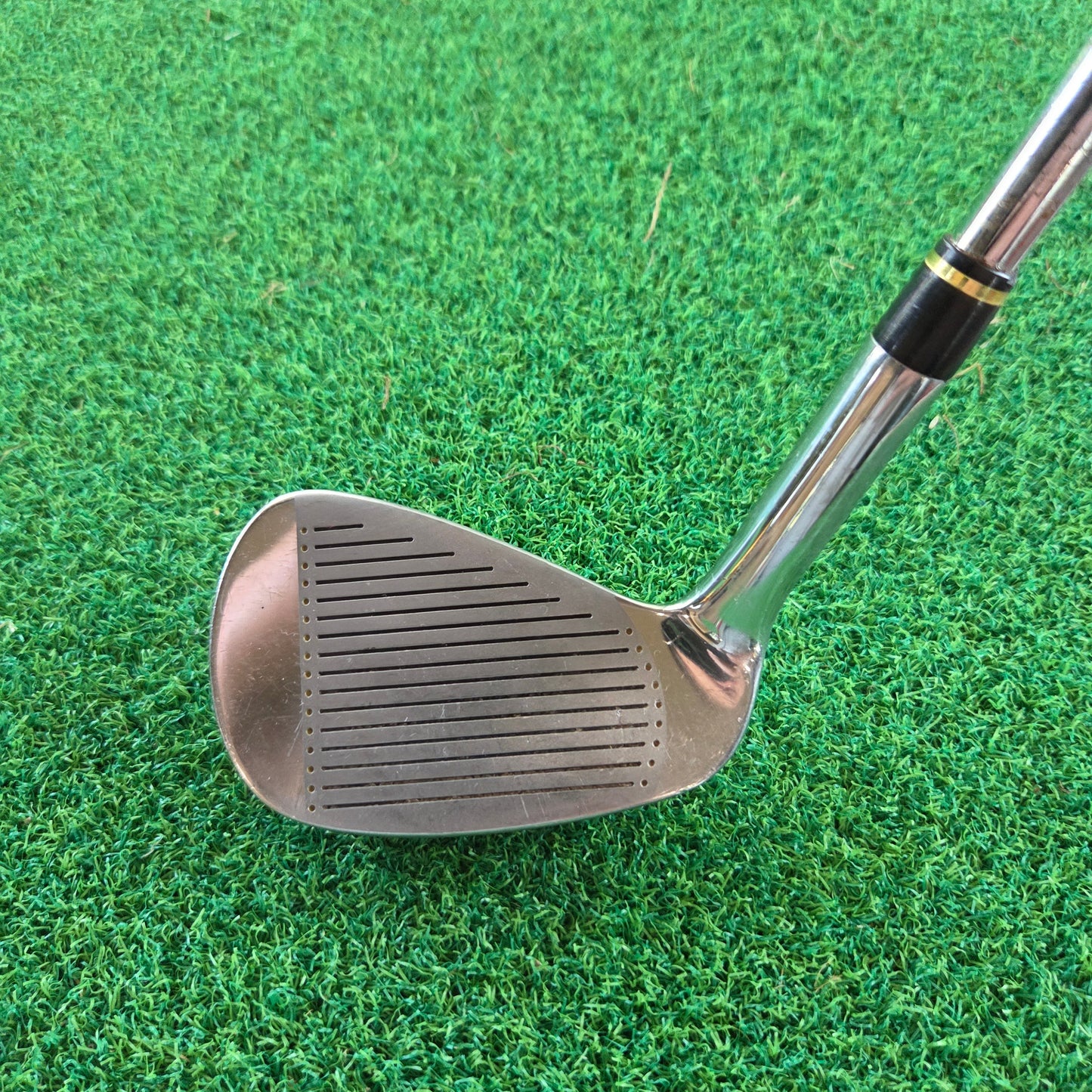 F2 Face Forward Plus 52° Wedge - REG Steel