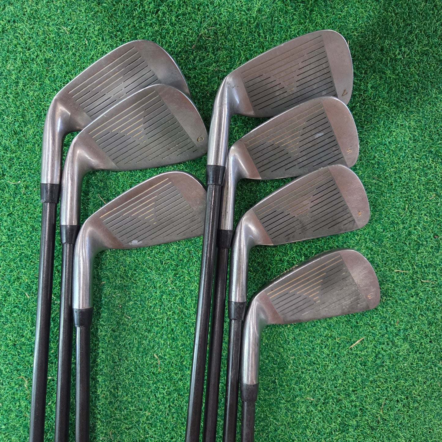 Wilson Pro STAFF (3-PW) - STD Flex (Missing 6 Iron) Graphite