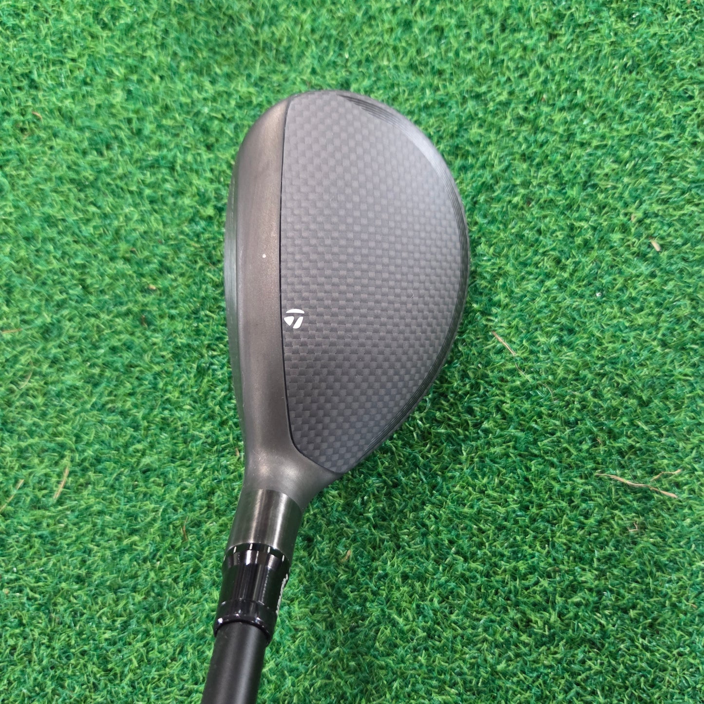 TaylorMade Qi35 Rescue Hybrid 4H 22° STIFF *Used*