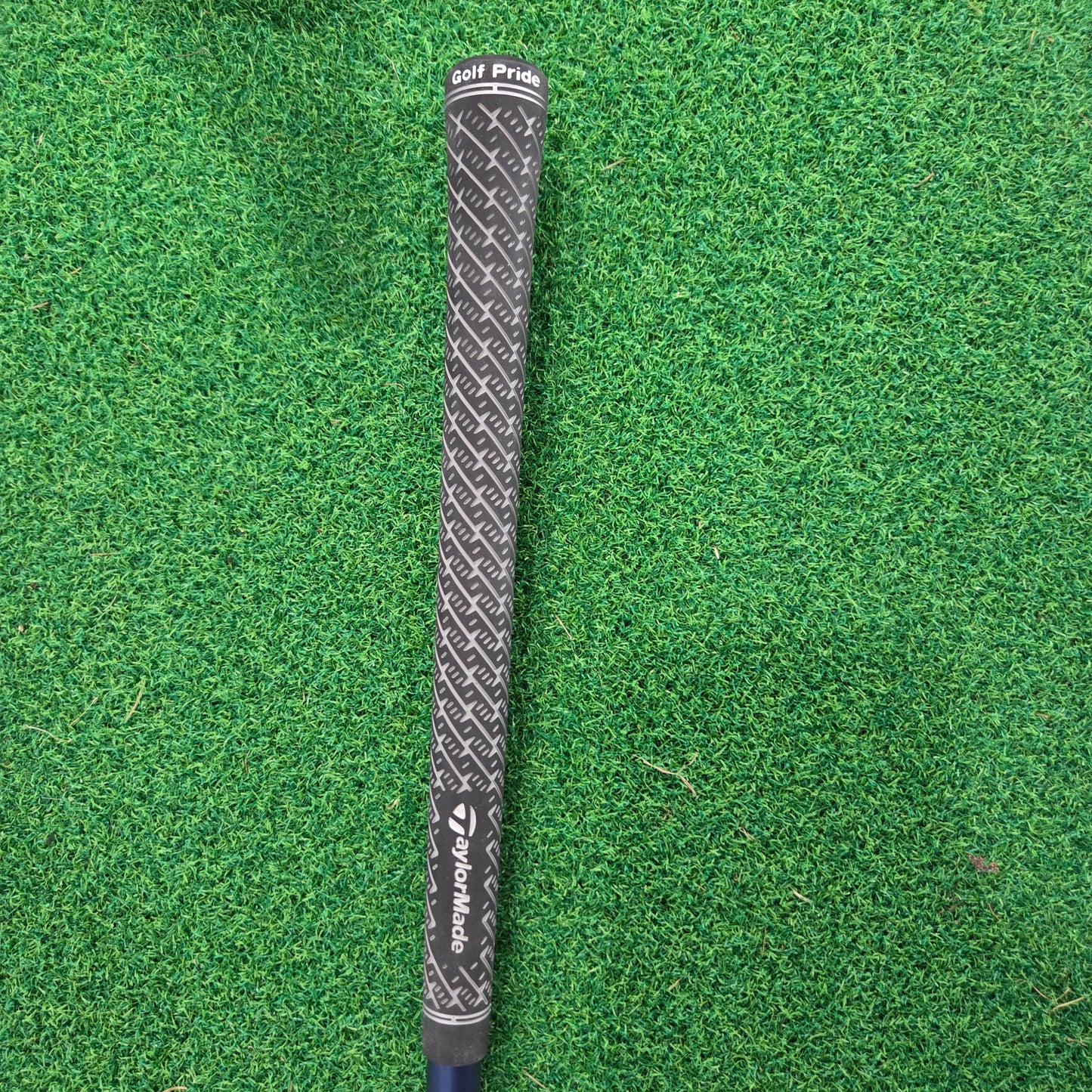 TaylorMade Qi35 Rescue Hybrid 4H 22° STIFF *Used*